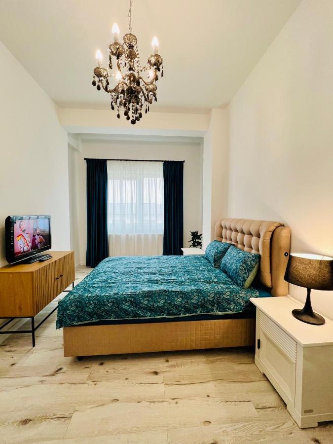 Altheda Living Topaz 29c-14 Apartment